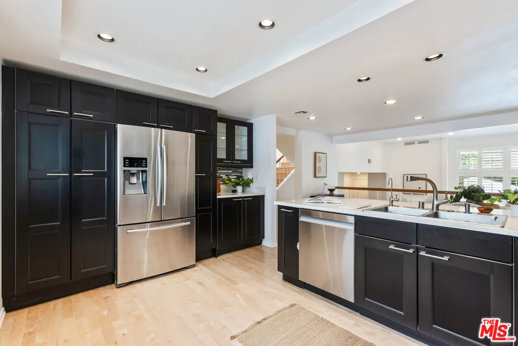 13230 Fiji Way B, Marina Del Rey, California 90292 home-pic-18